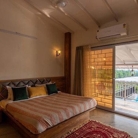 Stayvista'S Harvest Haven - Pool-View Villa With Deck & Machan Near Sula Нашик Екстер'єр фото