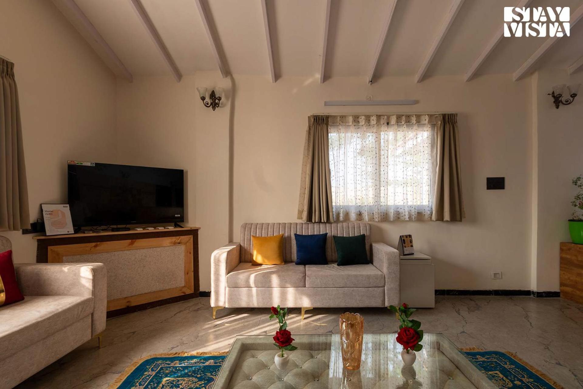 Stayvista'S Harvest Haven - Pool-View Villa With Deck & Machan Near Sula Нашик Екстер'єр фото