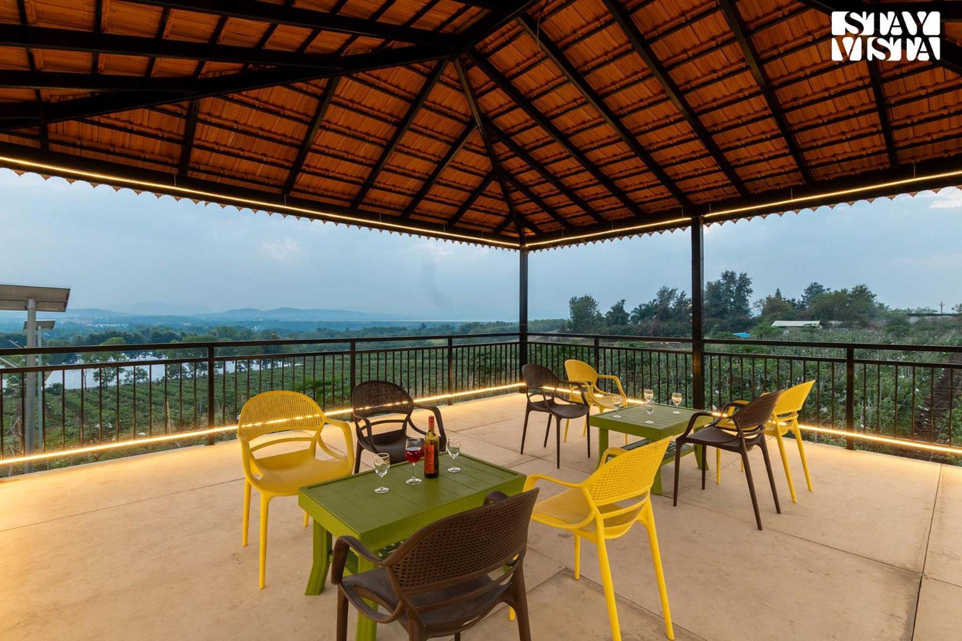 Stayvista'S Harvest Haven - Pool-View Villa With Deck & Machan Near Sula Нашик Екстер'єр фото